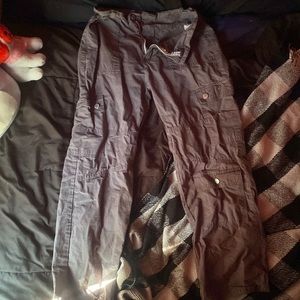 Cute low waisted cargo pants